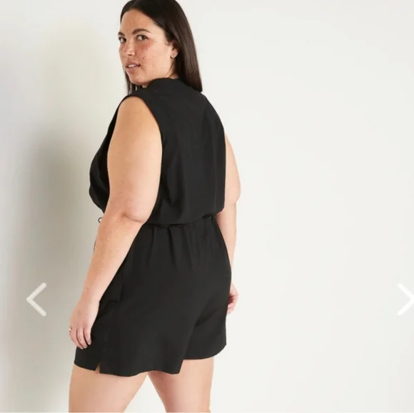 EUC Black Stretchtech Sleeveless Zip-Front Romper - Old Navy 2X - Picture 3 of 9